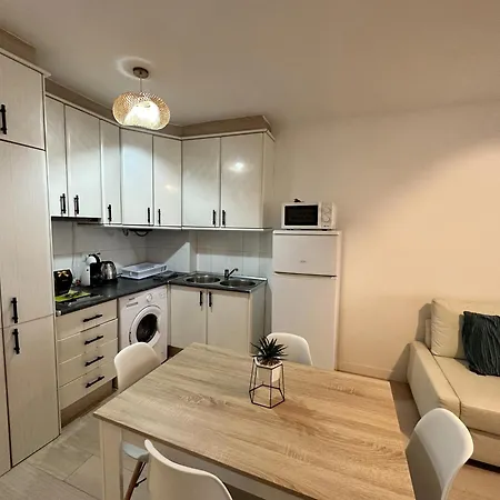 Ver1 - Terraza - 1 Dorm - Wifi - Centro A 100 Metros - Playa A 600 Metros Torremolinos