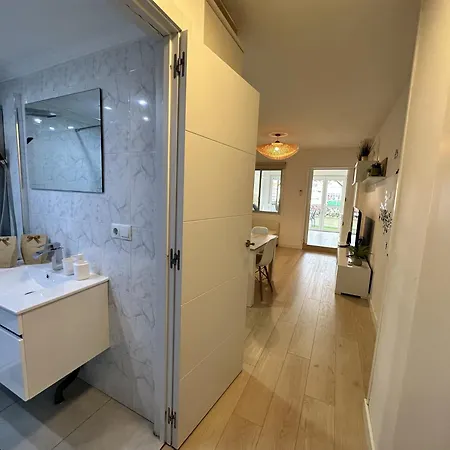 Apartamento Ver1 - Terraza - 1 Dorm - Wifi - Centro A 100 Metros - Playa A 600 Metros Torremolinos