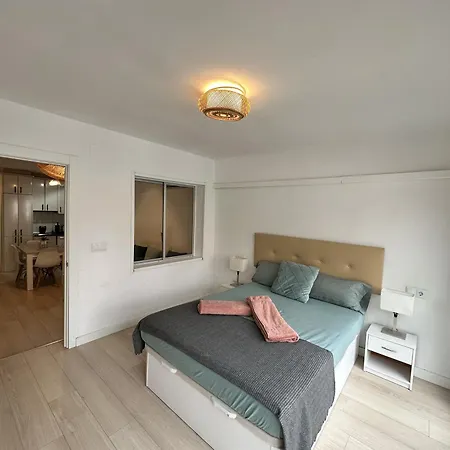 Ver1 - Terraza - 1 Dorm - Wifi - Centro A 100 Metros - Playa A 600 Metros Torremolinos